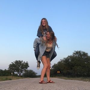 Meet your Posher, Loryn